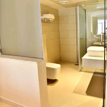 Be Inn Hotel Seeb Esterno foto